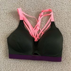 Lightweight by Victoria Sport Bra